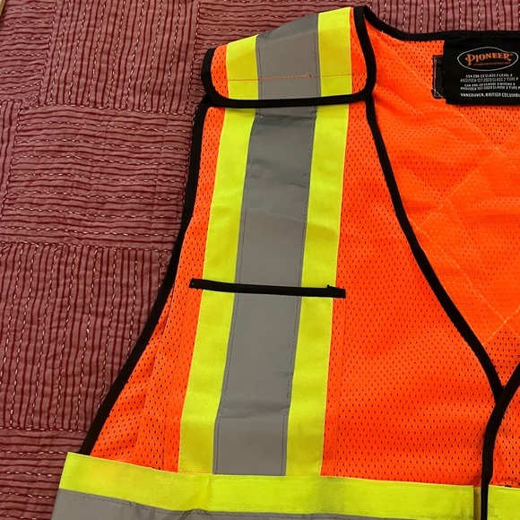 PIONEER Orange Safety Vest with Reflective Stripes - Picture 11 of 16